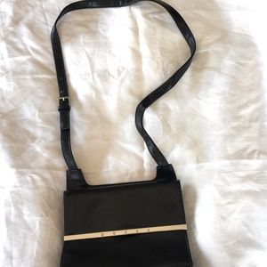 Vintage Guess leather crossbody bag